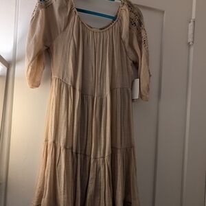 Cream Quarter Sleeve Dress